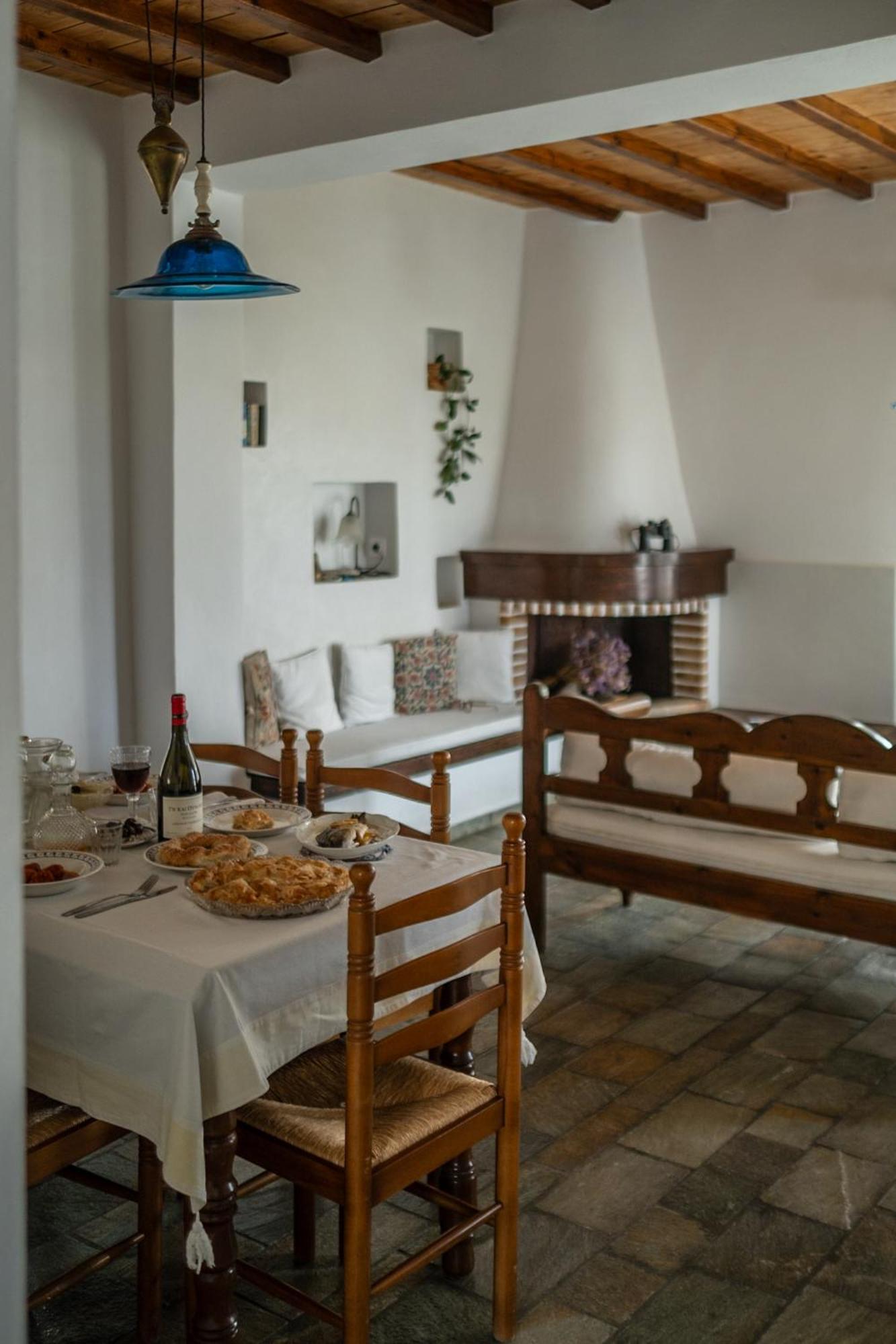 Romano Garden House - Land Tales Agios Romanos ภายนอก รูปภาพ